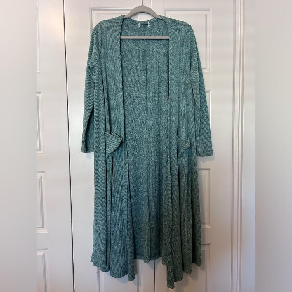 LuLaRoe Small Long Sleeve Duster Cardigan